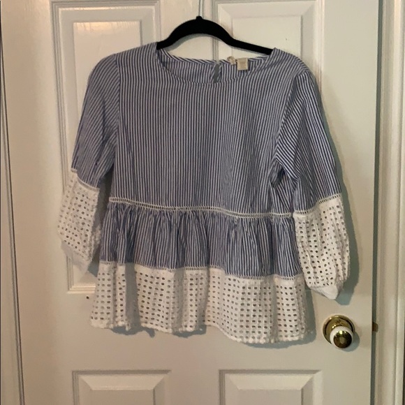 Peplum shirt 3/15$ - Picture 1 of 3